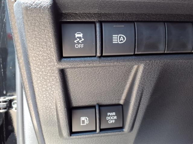 2025 Toyota Sienna XLE 8-Passenger