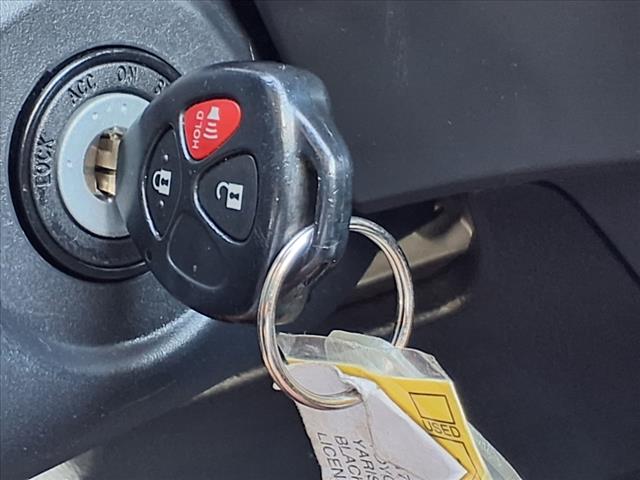 2017 Toyota Yaris 5-Door SE