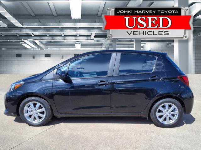 2017 Toyota Yaris 5-Door SE
