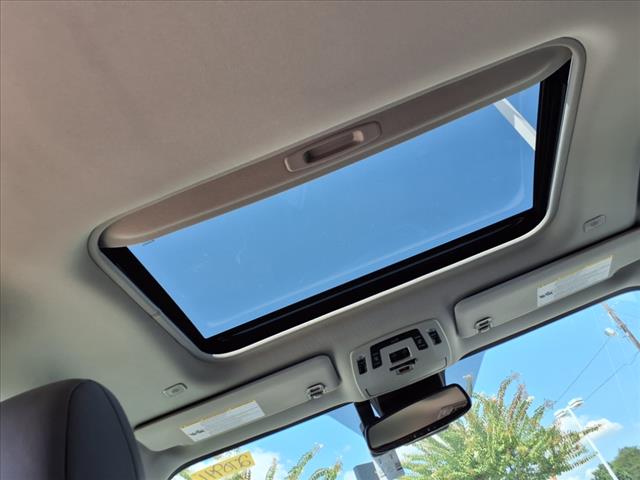 2025 Toyota Sienna XLE 8-Passenger
