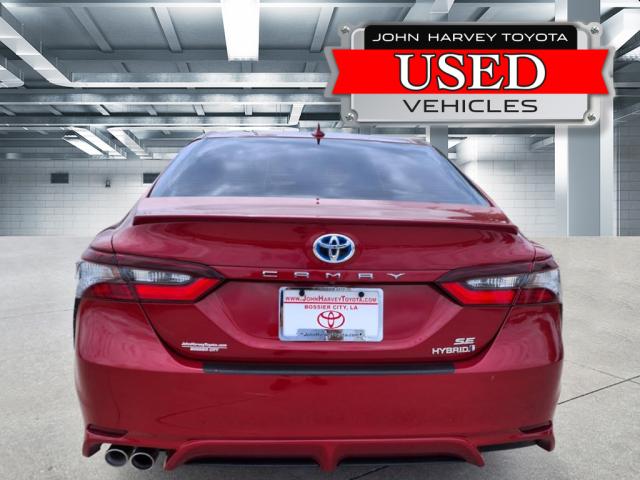 2022 Toyota Camry Hybrid SE
