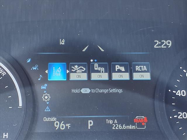2025 Toyota Sienna XLE 8-Passenger
