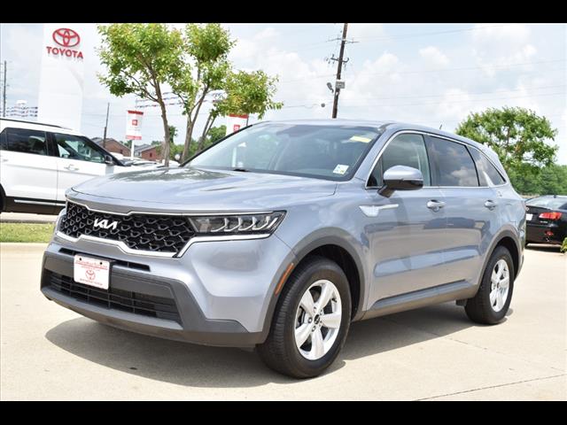2022 Kia Sorento LX