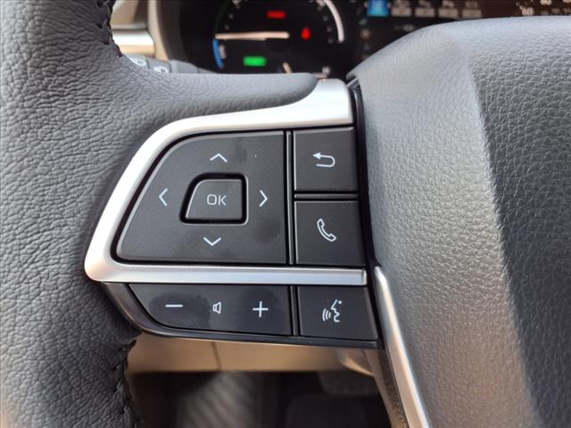 2025 Toyota Sienna XLE 8-Passenger