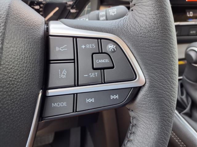 2025 Toyota Sienna XLE 8-Passenger