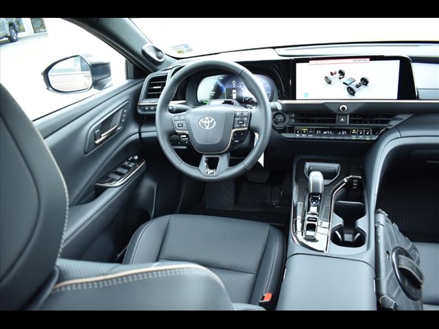 2025 Toyota Crown Signia Limited