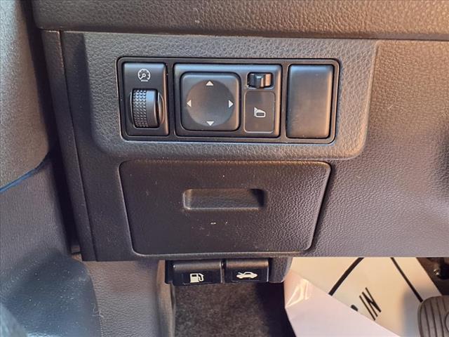 2009 Nissan Versa 1.8 S