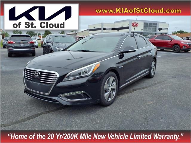 2017 Hyundai SONATA Hybrid Limited