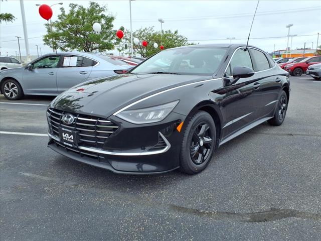 2023 Hyundai SONATA SE
