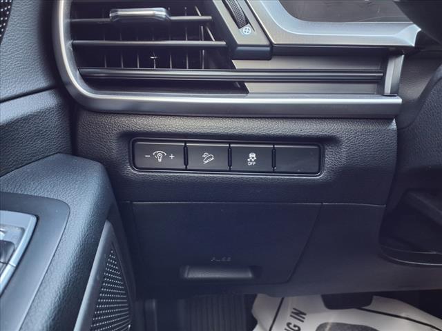 https://cdn.getauto.com/photos/5/158095/20c/5XYP6DGC8RG538568-20c.jpg