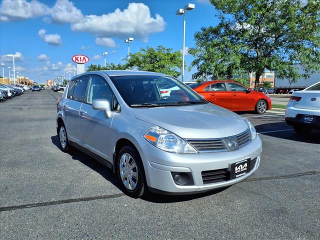 2009 Nissan Versa 1.8 S