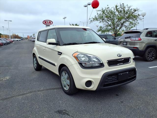 2013 Kia Soul Base