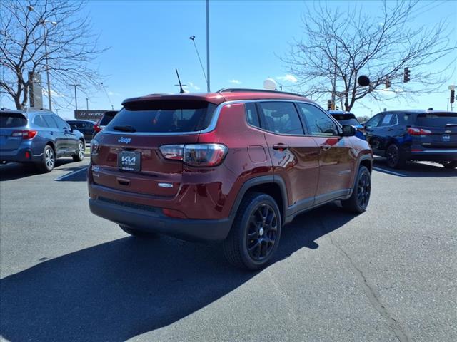 2022 Jeep Compass Latitude Lux