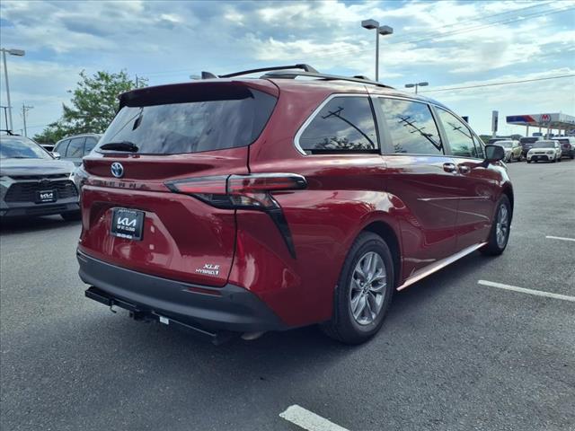 2022 Toyota Sienna XLE 7-Passenger