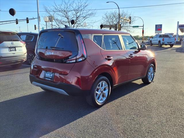 2024 Kia Soul LX