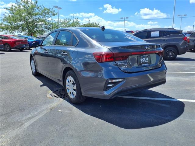 2021 Kia Forte MANUAL