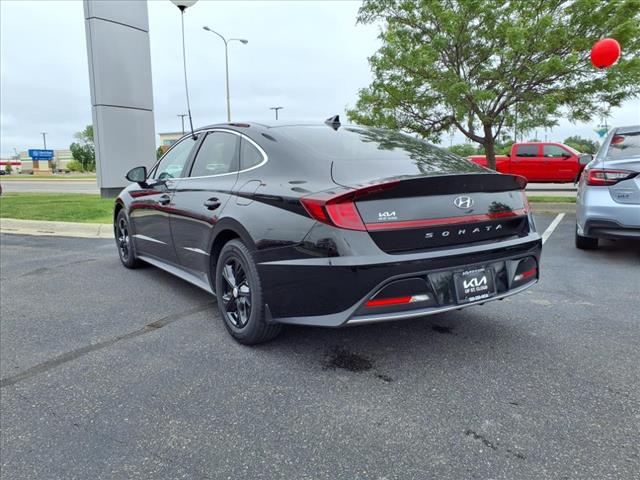 2023 Hyundai SONATA SE