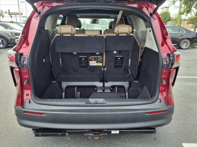2022 Toyota Sienna XLE 7-Passenger