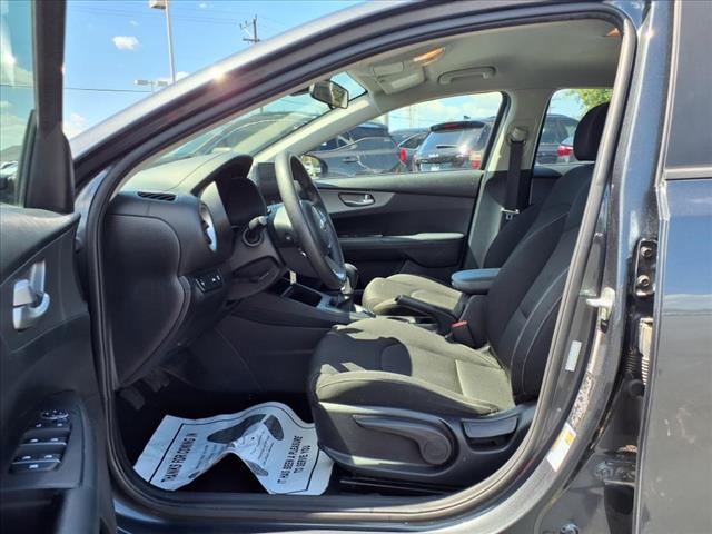 2021 Kia Forte MANUAL