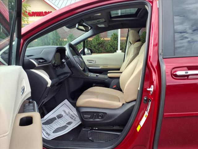 2022 Toyota Sienna XLE 7-Passenger