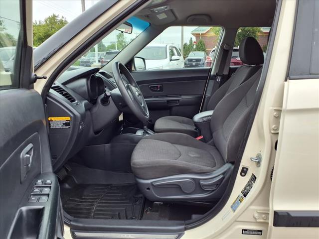 2013 Kia Soul Base