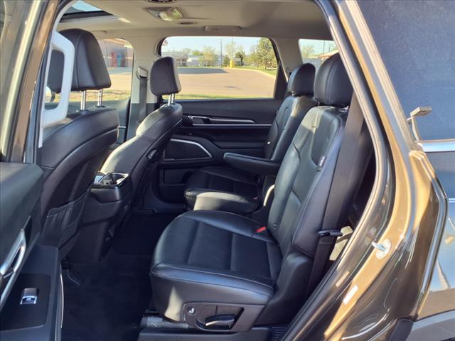 https://cdn.getauto.com/photos/5/158095/9c/5XYP6DGC8RG538568-9c.jpg