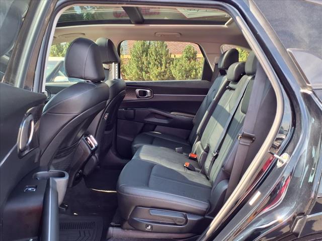 2023 Kia Sorento S