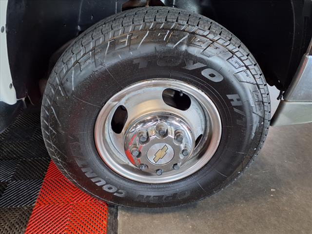 2004 Chevrolet Silverado 3500 Base