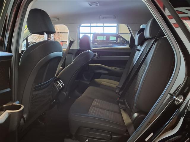 2022 Kia Sorento LX