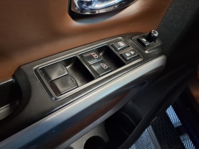 2017 Nissan Titan Platinum Reserve