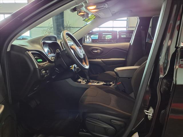 2019 Jeep Cherokee Latitude
