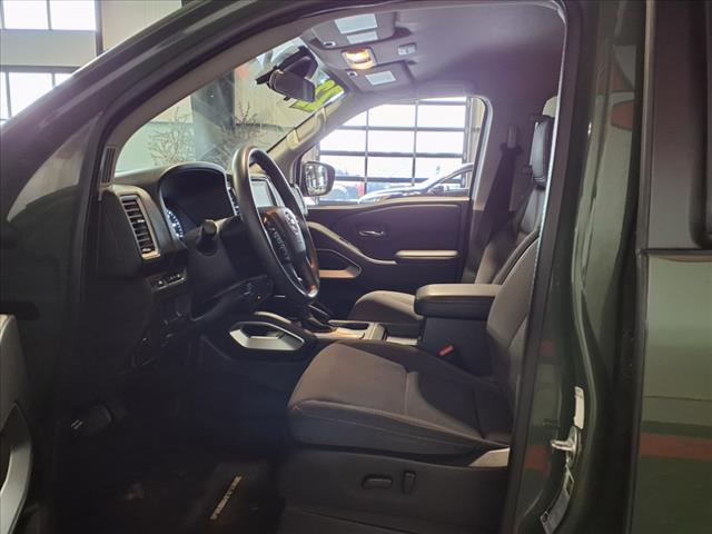 2022 Nissan Frontier SV