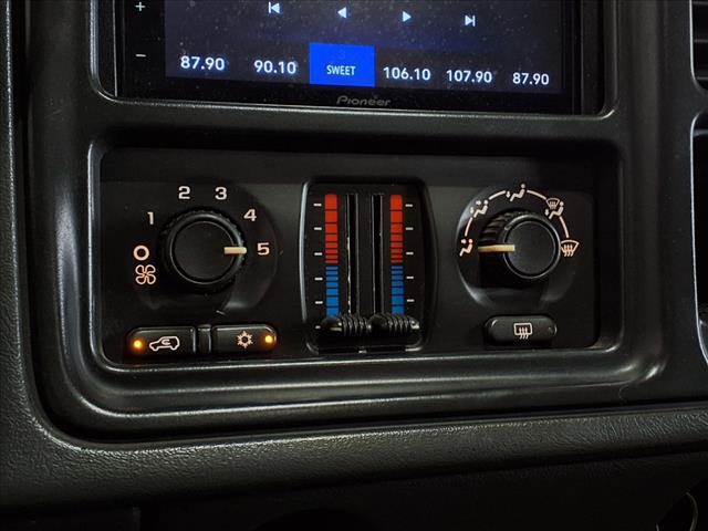 2004 Chevrolet Silverado 3500 Base