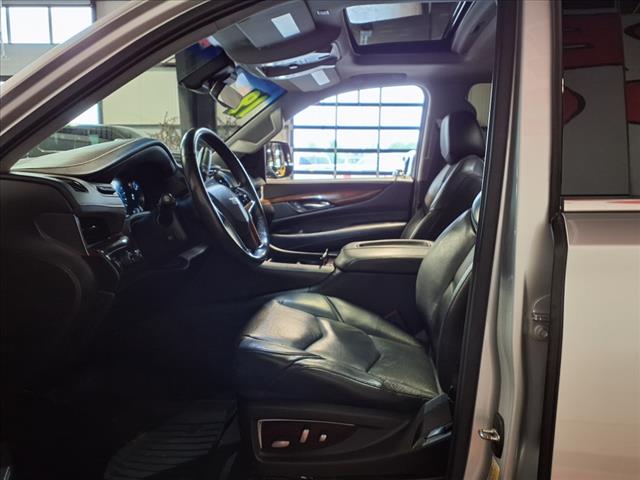2019 Cadillac Escalade Luxury