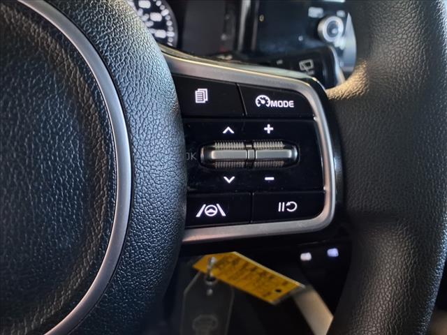2022 Kia Sorento LX