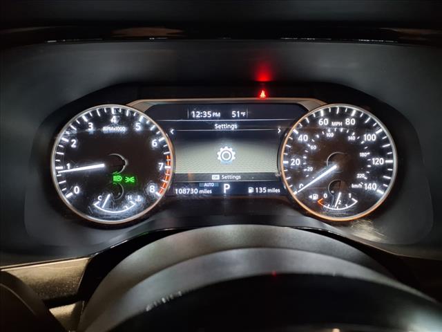2022 Nissan Pathfinder SV