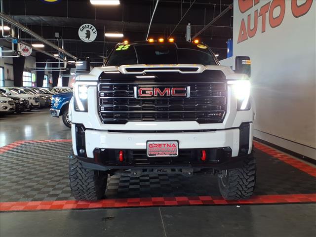 2025 GMC Sierra 2500HD AT4