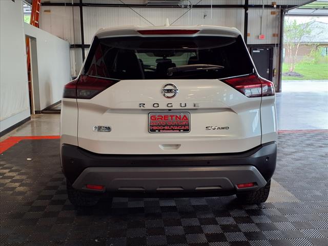 2021 Nissan Rogue SV