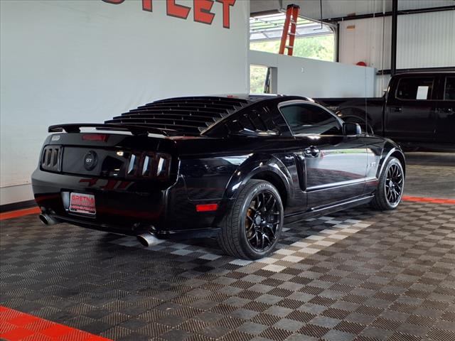2006 Ford Mustang GT Deluxe