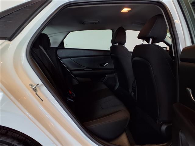 2023 Hyundai ELANTRA SE