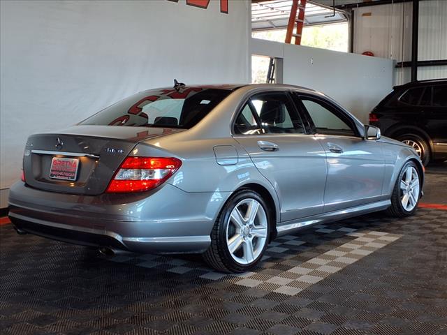 2011 Mercedes-Benz C-Class C 300 Luxury 4MATIC