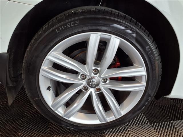 2016 Volkswagen Passat V6 SEL Premium