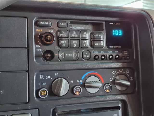 1997 GMC Suburban K2500