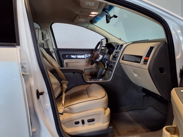 2010 Lincoln MKX Base