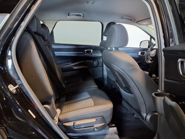 2022 Kia Sorento LX