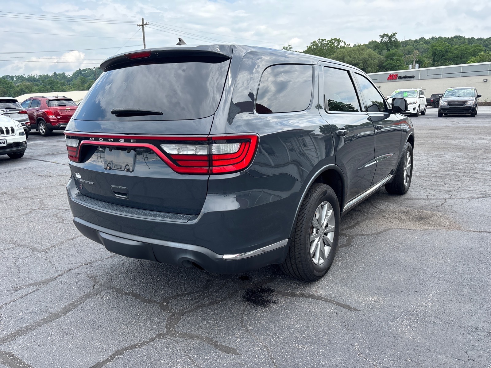 View vehicle photo 7