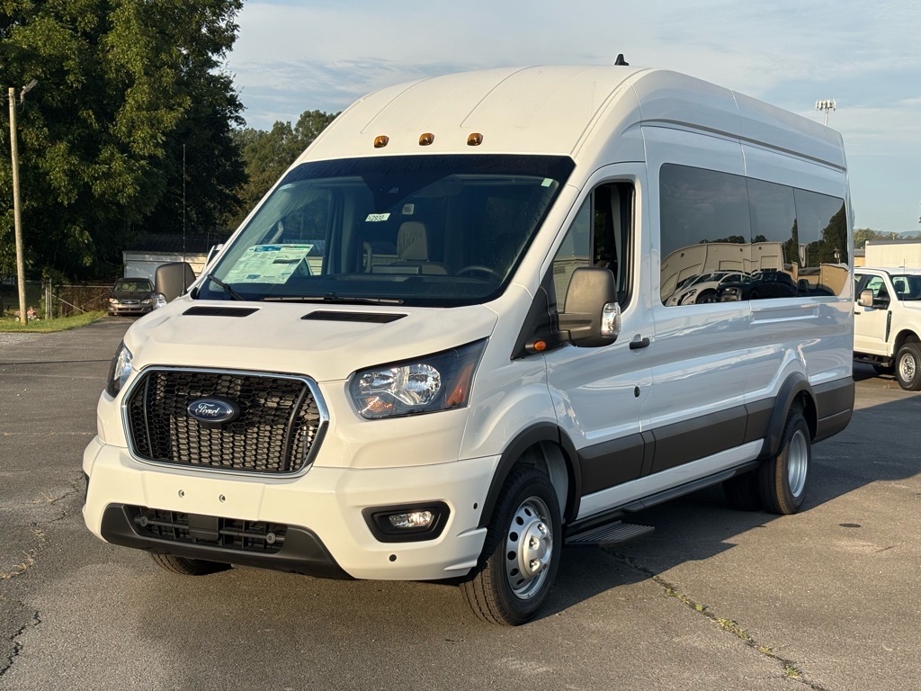 2025 Ford Transit 350 HD XLT