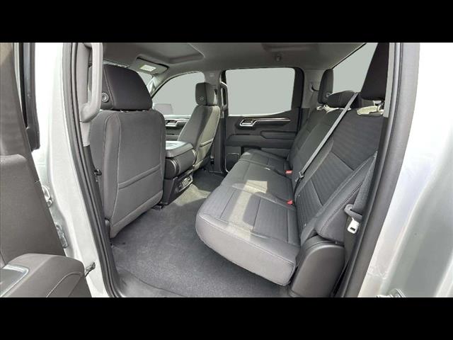 2022 Chevrolet Silverado 1500 LT - Photo 11