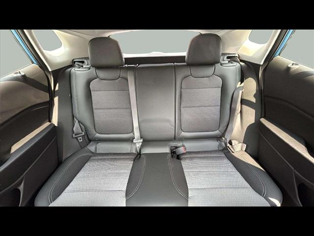 2025 Chevrolet Trax LT - Photo 12