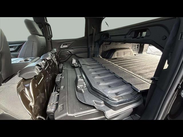 2024 Chevrolet Silverado EV RST - Photo 18